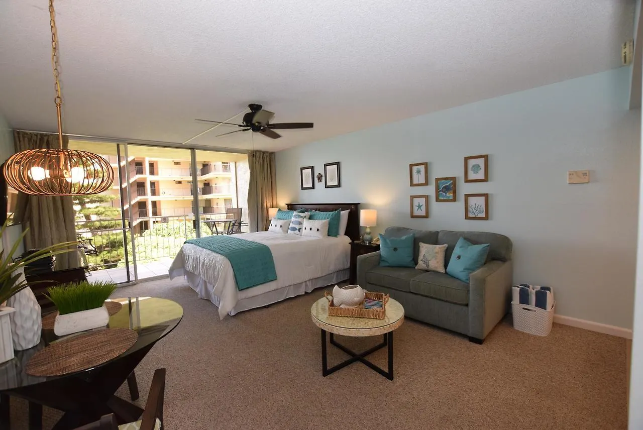Royal Kahana 405 0*,  United States